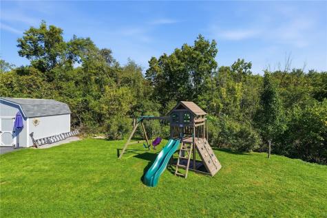 110 Glengarry Drive Moon/crescent Township PA 15108