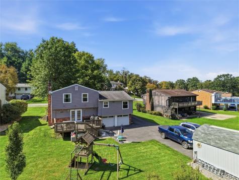 110 Glengarry Drive Moon/crescent Township PA 15108