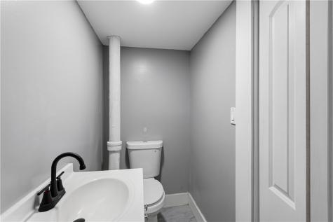 3512 Dauphin Avenue Brentwood PA 15227