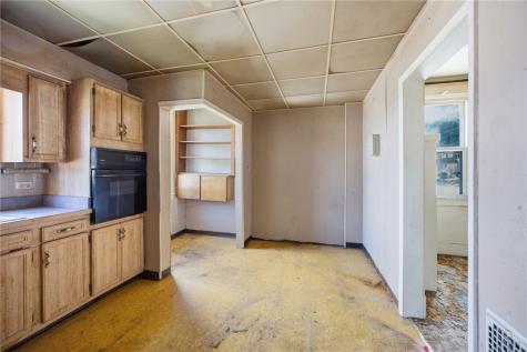 1300 Pine Hollow Road Stowe Township PA 15136