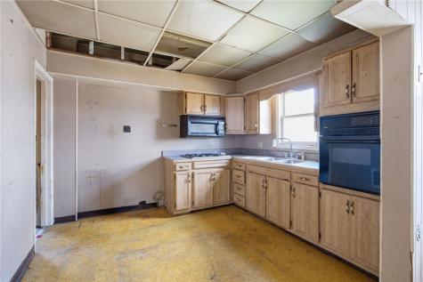 1300 Pine Hollow Road Stowe Township PA 15136
