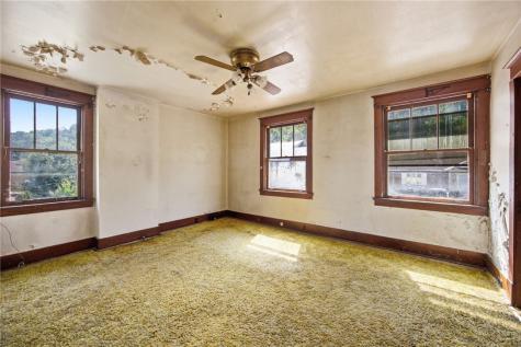 1300 Pine Hollow Road Stowe Township PA 15136