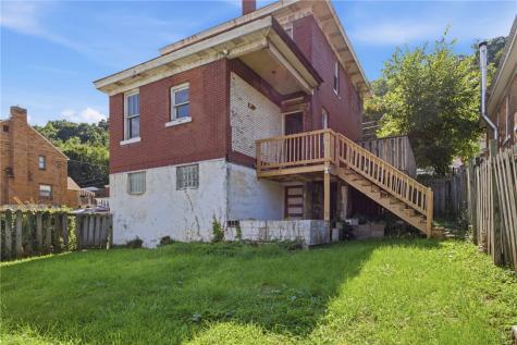 1300 Pine Hollow Road Stowe Township PA 15136