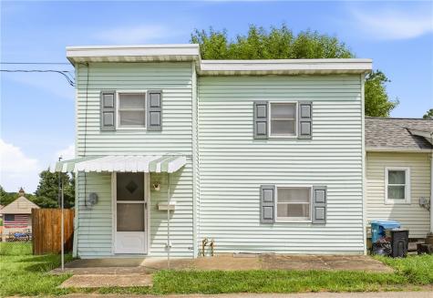 216 W Vine Street Mt Pleasant Boro PA 15666