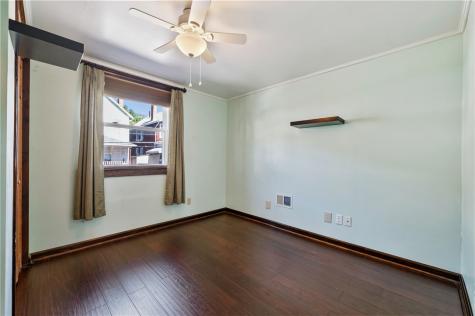 335 W 8th Avenue Tarentum PA 15084