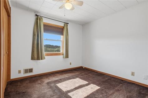 335 W 8th Avenue Tarentum PA 15084
