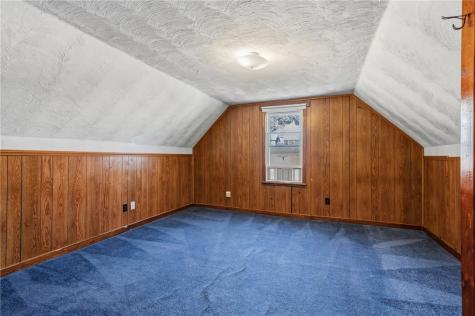 335 W 8th Avenue Tarentum PA 15084