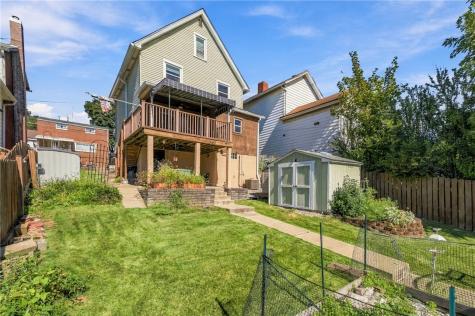 335 W 8th Avenue Tarentum PA 15084