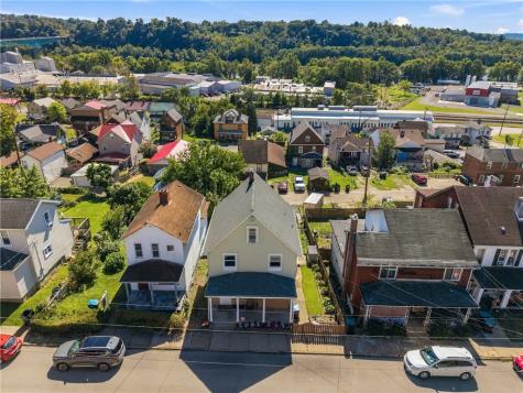 335 W 8th Avenue Tarentum PA 15084