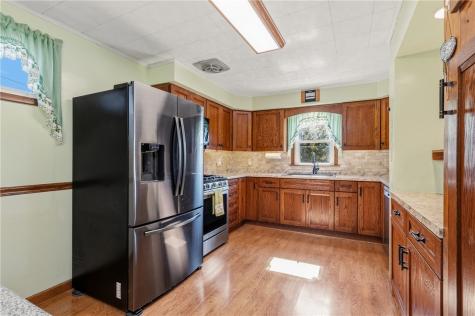 335 W 8th Avenue Tarentum PA 15084