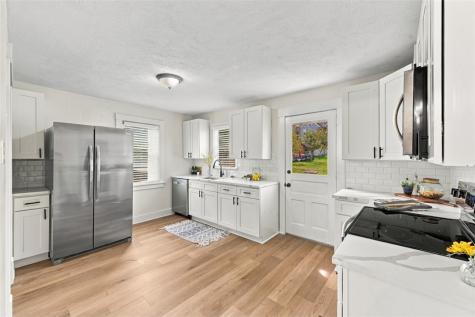 1522 Ridge Coraopolis PA 15108