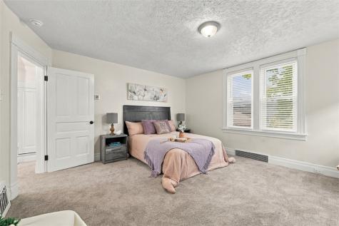 1522 Ridge Coraopolis PA 15108