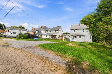 1522 Ridge Coraopolis PA 15108