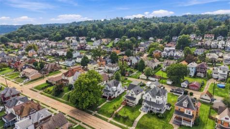 1522 Ridge Coraopolis PA 15108