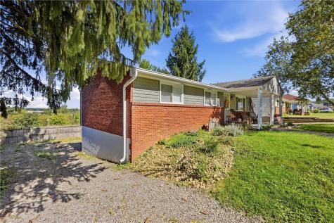 3161 Vermont Drive Lower Burrell PA 15068