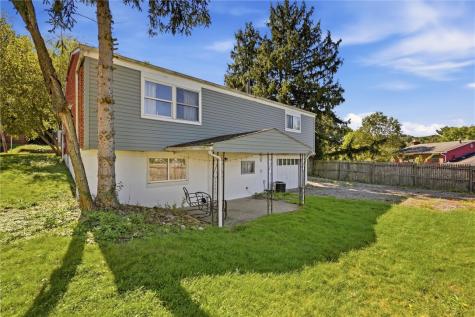 3161 Vermont Drive Lower Burrell PA 15068