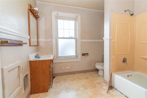 1117 Highland Street Tarentum PA 15084