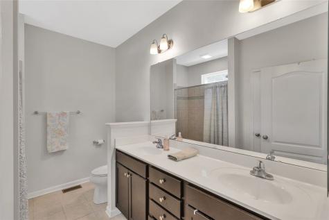 112 Foxtail Court Forward Township PA 16033