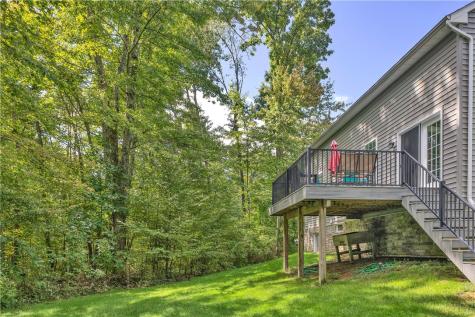 112 Foxtail Court Forward Township PA 16033