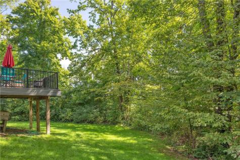 112 Foxtail Court Forward Township PA 16033