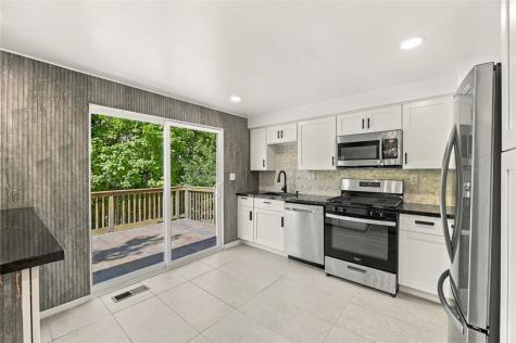 502 Mcelheny Road Shaler PA 15116