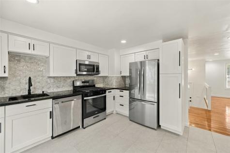 502 Mcelheny Road Shaler PA 15116