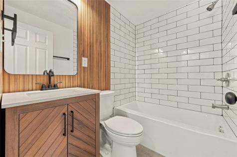 502 Mcelheny Road Shaler PA 15116