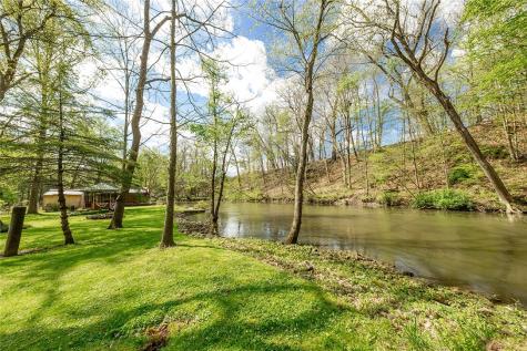 2771 River Drive Shenango PA 16134