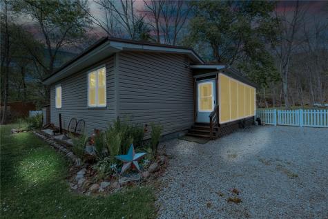 2771 River Drive Shenango PA 16134