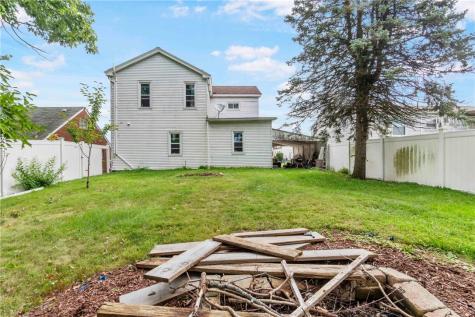 112 Bouquet Street Whitaker PA 15120