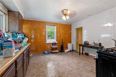 112 Bouquet Street Whitaker PA 15120