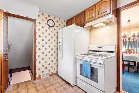 1329 Stanley Drive Penn Hills PA 15147
