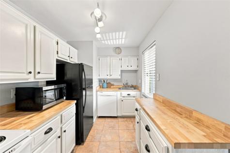 501 Sunnyland Avenue Overbrook PA 15227