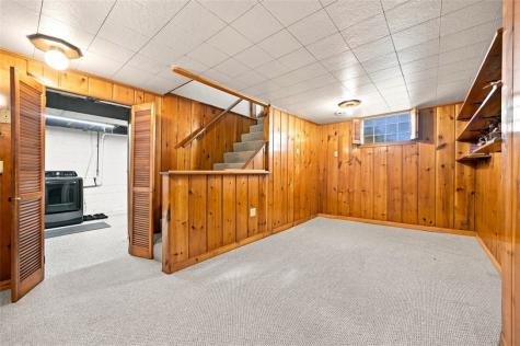 501 Sunnyland Avenue Overbrook PA 15227