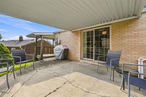 501 Sunnyland Avenue Overbrook PA 15227