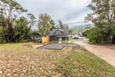 156 S Ninth Street Connellsville PA 15425