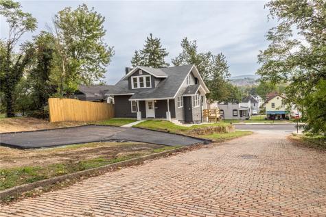 156 S Ninth Street Connellsville PA 15425