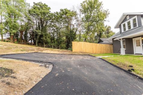 156 S Ninth Street Connellsville PA 15425