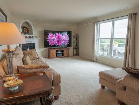 718 Woodbridge Drive South Fayette PA 15071