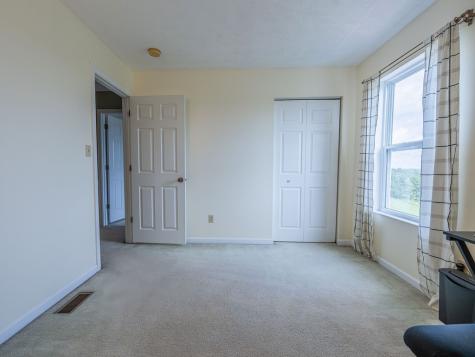 718 Woodbridge Drive South Fayette PA 15071