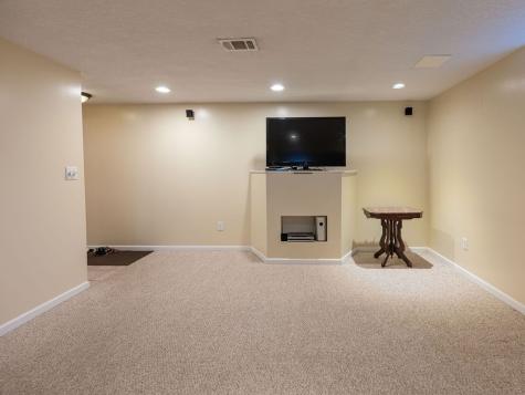 718 Woodbridge Drive South Fayette PA 15071