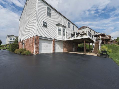718 Woodbridge Drive South Fayette PA 15071