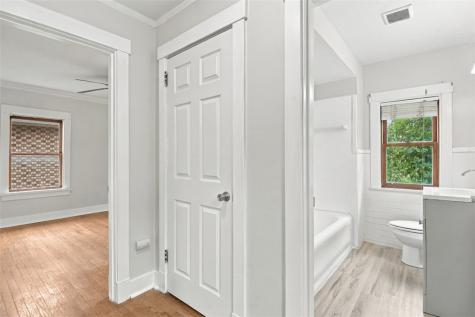 2004 Pioneer Avenue Brookline PA 15226