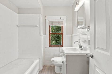 2004 Pioneer Avenue Brookline PA 15226