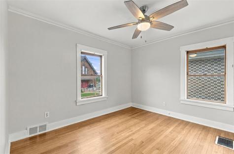 2004 Pioneer Avenue Brookline PA 15226