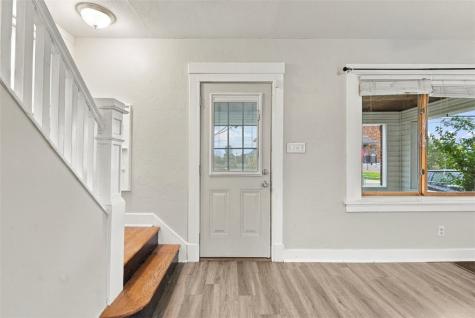 2004 Pioneer Avenue Brookline PA 15226