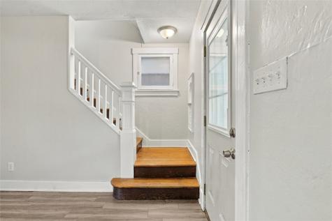 2004 Pioneer Avenue Brookline PA 15226