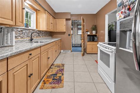 428 Lawnview Avenue Neshannock Township PA 16105