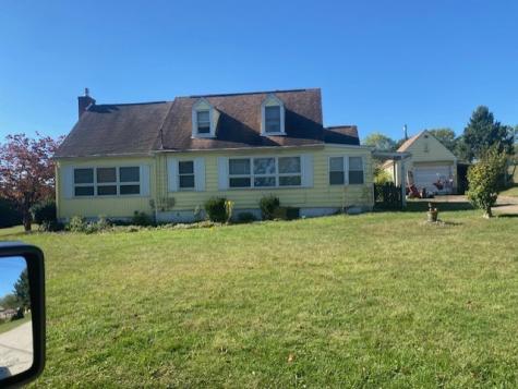 265 Carnation Court E Mt Pleasant Township PA 15666