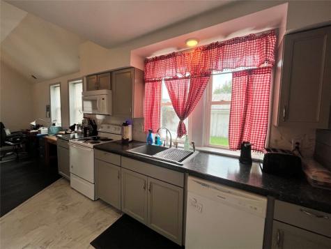 154 1/2 W Greene Street Waynsbrg/frankln Township PA 15370